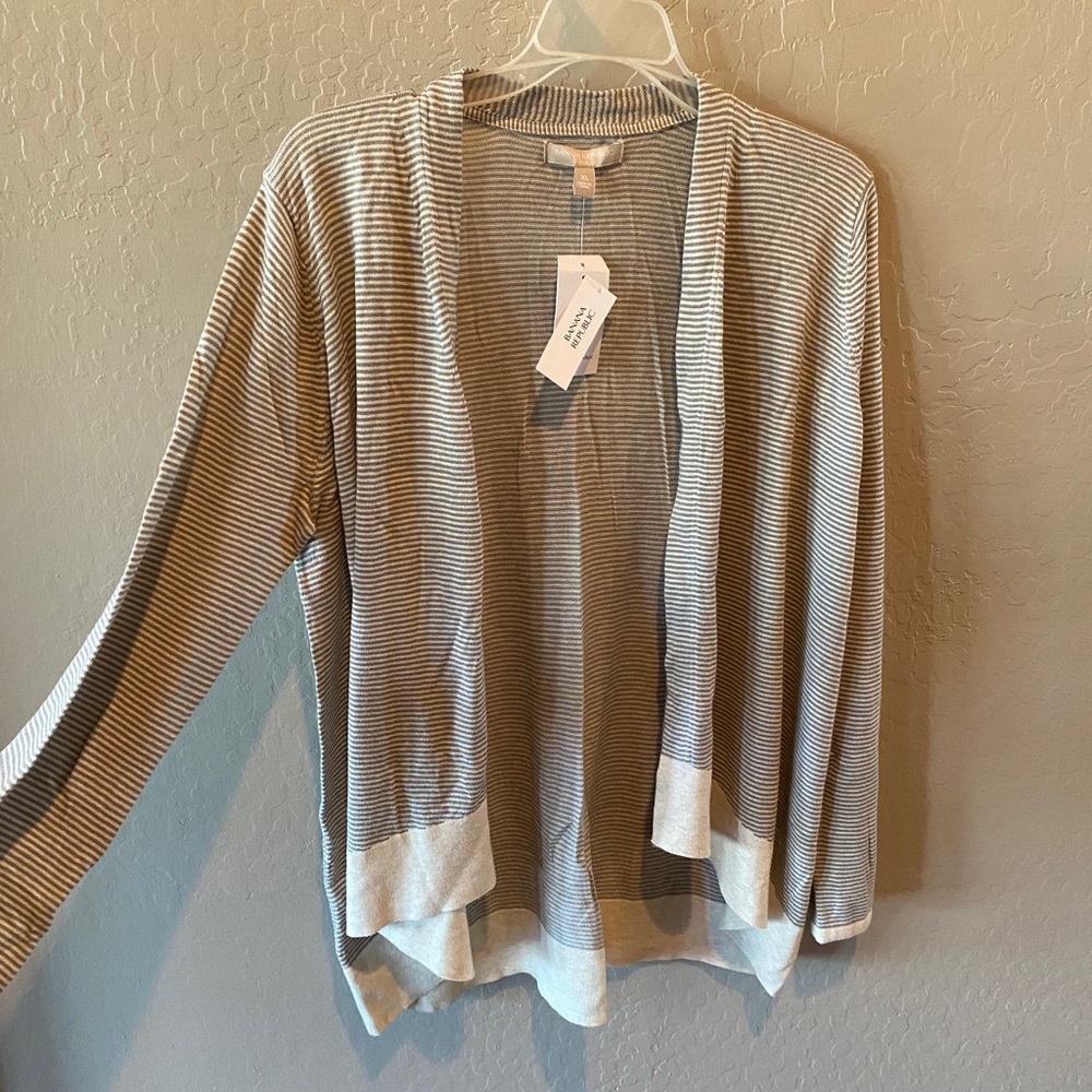 Women’s Cardigan